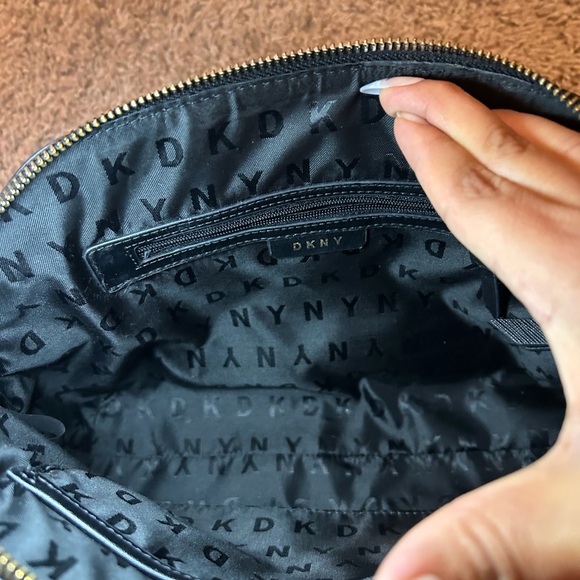 DKNY Black CrossBody Bag - Picture 4 of 5
